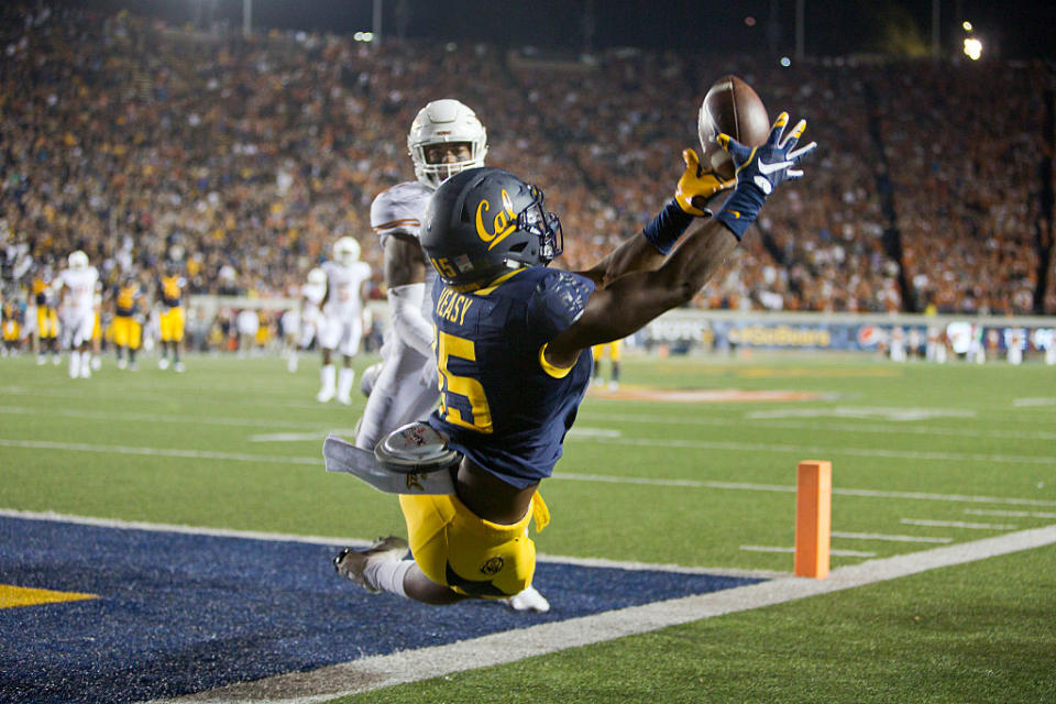 BERKELEY, CA - SEPTEMBER 17: Wide receiver Jordan Veasy #15 of the California Golden Bears can't get his feet in bounds for a touchdown against safety P.J. Locke III #11 of the Texas Longhorns. (Getty)