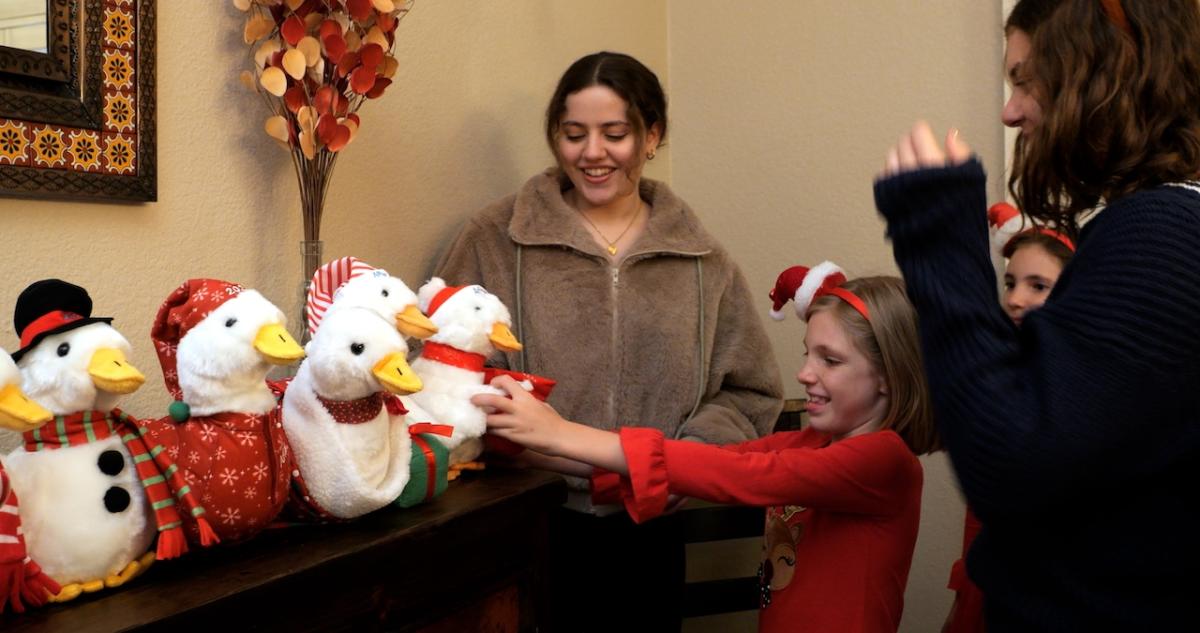 Arizona Families Celebrate Aflac Holiday Duck Each Year With