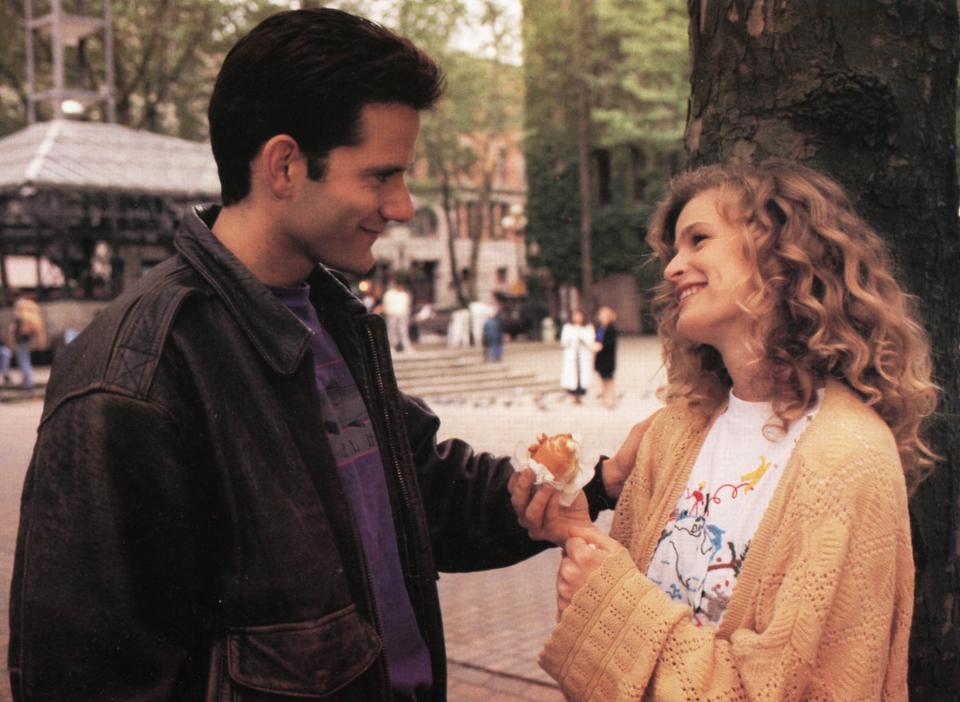 Campbell Scott and Kyra Sedgwick in “Singles.”