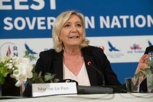 Le Pen hopes to beat Macron's new Renaissance movement into second place