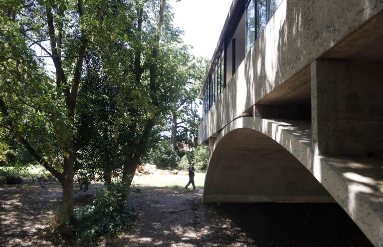 Restauración de la Casa sobre el arroyo construida por el arquitecto Amancio Williams para su padre en Mar del Plata