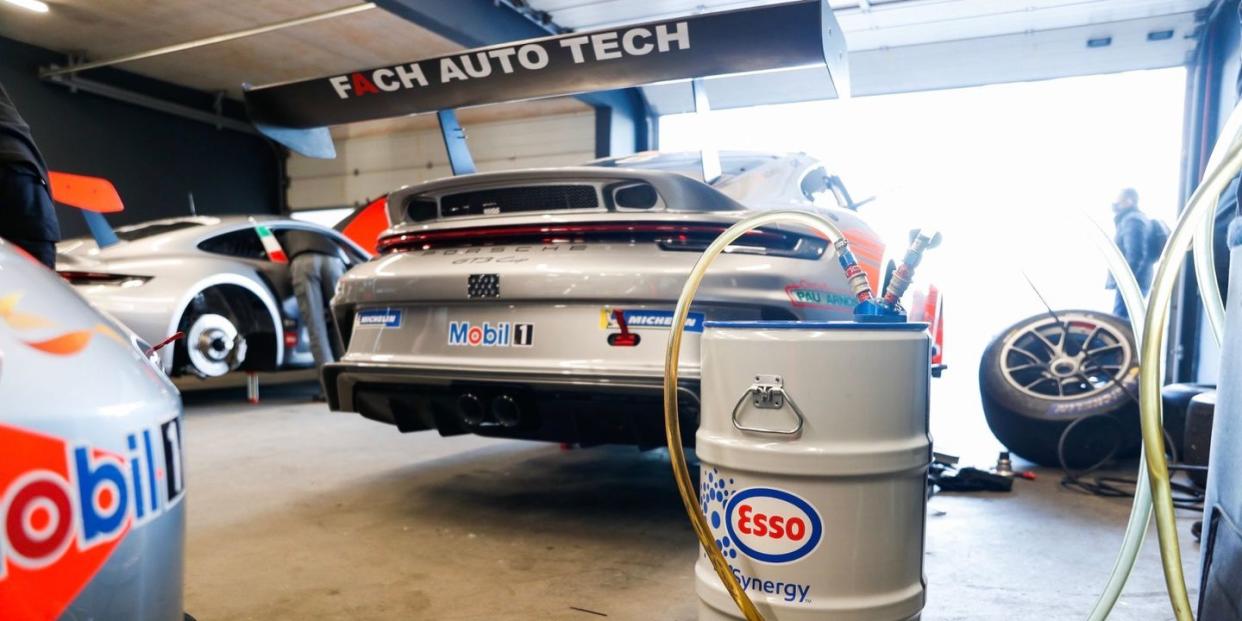 porsche supercup efuels synthetic gas