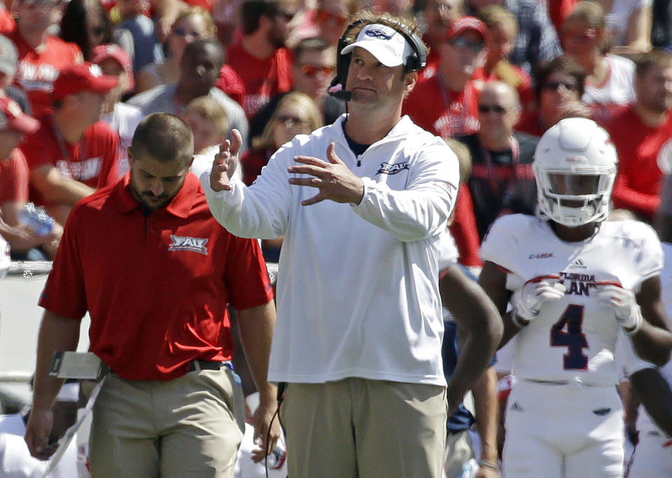 Florida Atlantic’s Lane Kiffin gestures from the sidelines during an game against Wisconsin in 2017. (AP)