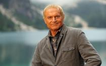 <p>Nicht ganz so krativ wie Bud Spencer war sein langjähriger Filmpartner Terence Hill. Zu Beginn seiner Filmkarriere wurde dem italienischen Schauspieler Mario Girotti nahegelegt, einen amerikanisch-klingenden Künstlernamen anzunehmen. Girotti wählte einfach aus einer Liste mit 20 Vorschlägen aus und stand fortan als Terence Hill vor der Kamera. (Bild: Pigi Cipelli/Mondadori Portfolio/Getty Images)</p> 