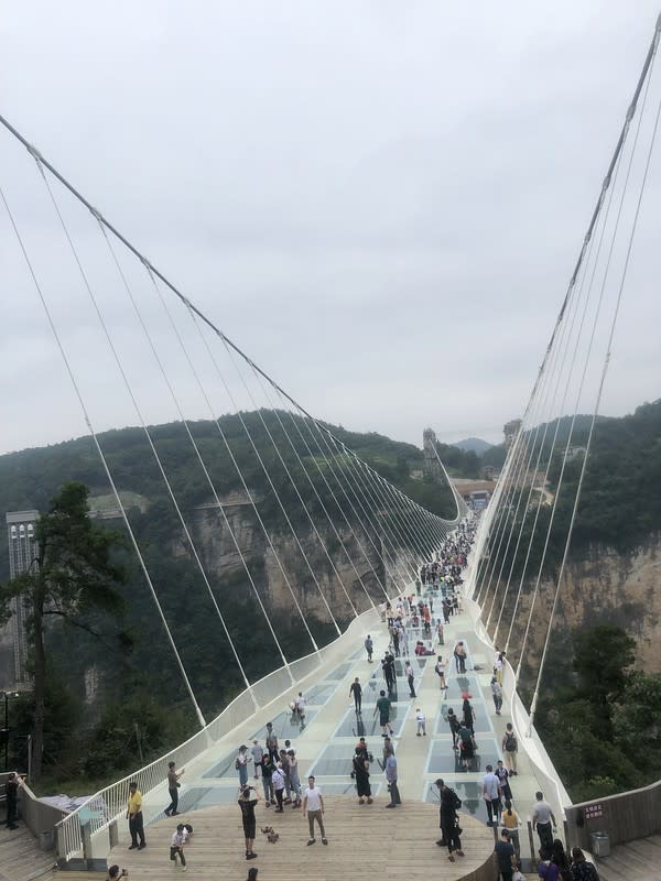 張家界大峽谷玻璃橋「雲天渡」