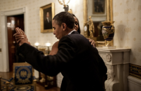 <p>The couple take a moment out of their evening to dance inside the White House. <em>[Photo: Barack Obama/ Facebook]</em> </p>