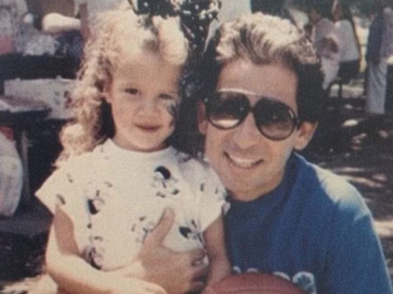 Khloe Kardashian with her dad Rob as a child. Source: Instgram