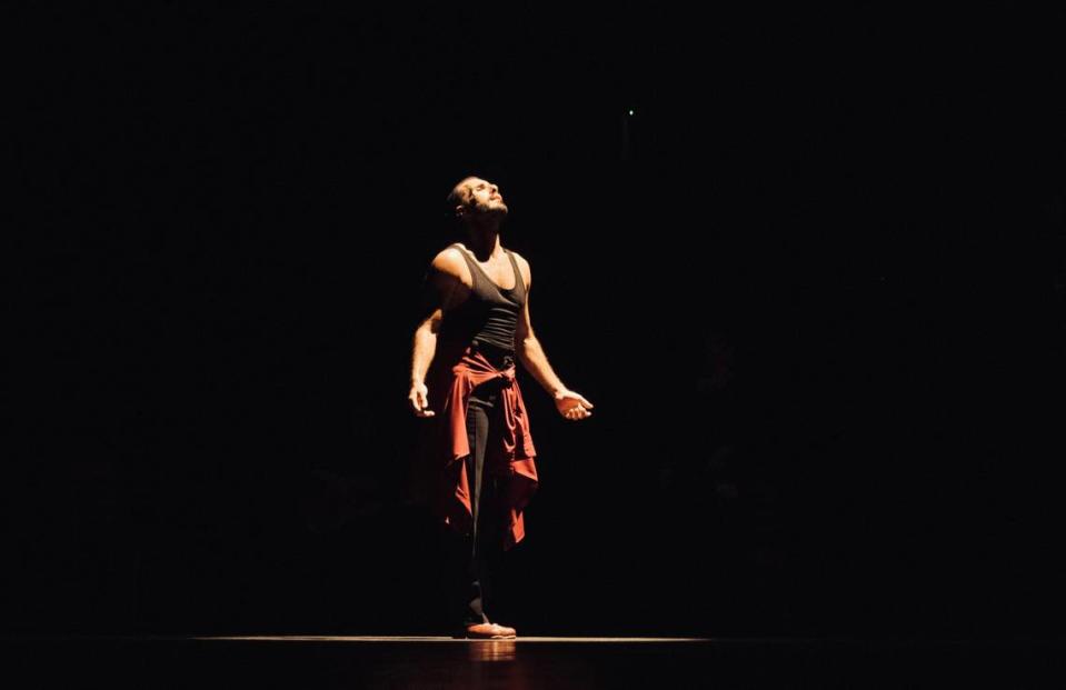 La obra maestra de visita en Miami: “Lo Preciso” de Rafael Ramírez (Spain Flamenco Arts (España) & FUNDarte/ On.Stage Black Box MDCA). En la foto, Rafael Ramírez.