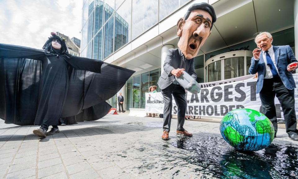 An Extinction Rebellion protest outside BlackRock on the day of Shell’s AGM to demand that the investor stops supporting the exploitation of fossil fuels.