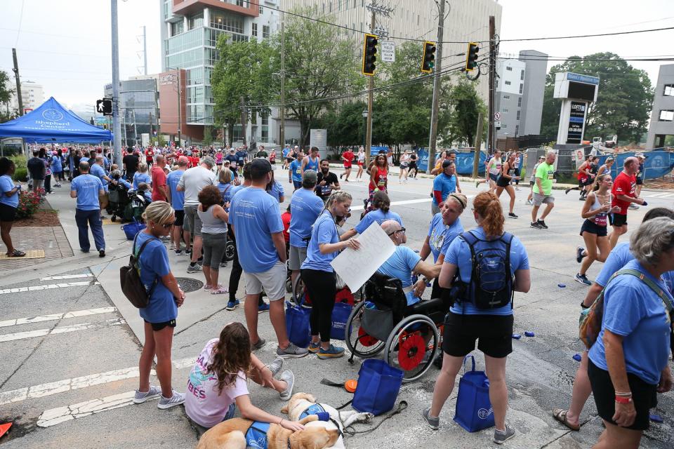 Here are some more photos from the 2022 Peachtree Road Race.