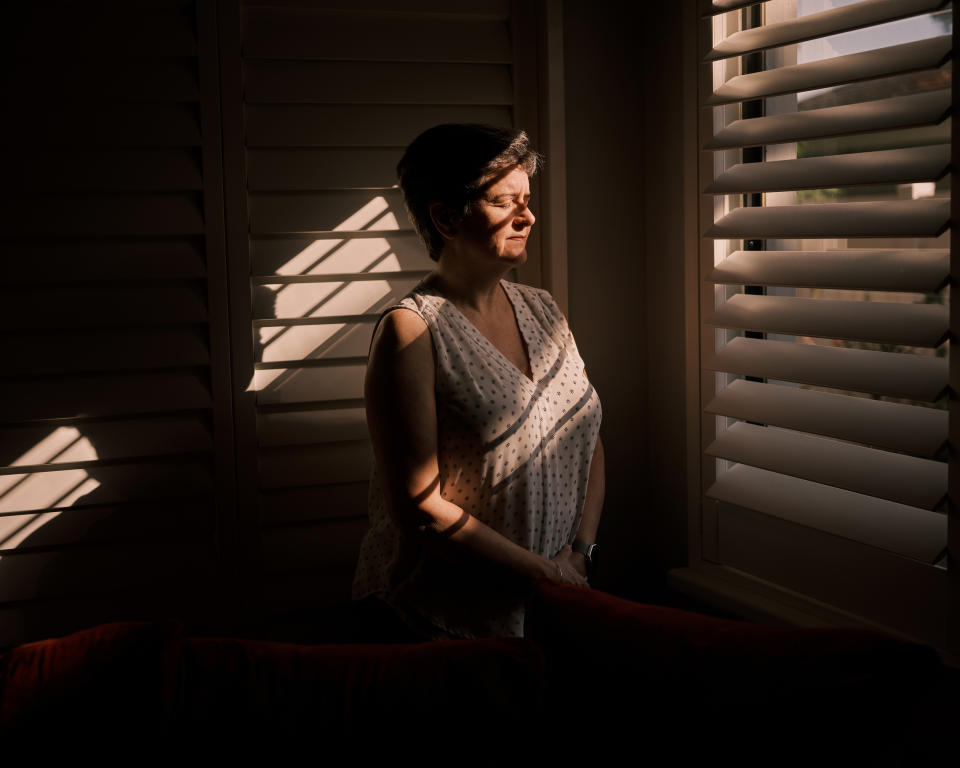 Andrea Carbone en su casa en Tampa, Florida, el 9 de abril de 2021. (Zack Wittman/The New York Times).