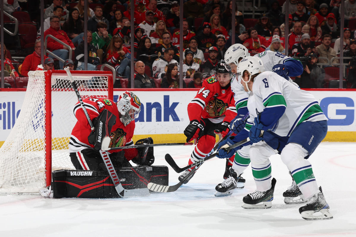 Die Blackhawks punkten im Powerplay zweimal, unterliegen aber den Canucks