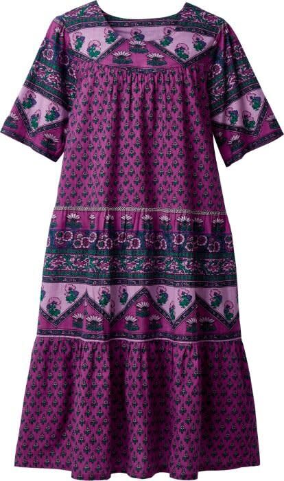 <a href="https://www.vermontcountrystore.com/mid-calf-cotton-muumuu/product/61817" target="_blank" rel="noopener noreferrer"><strong>Get the mid-calf cotton muumuu from Vermont Country Store, $49.95+</strong></a>