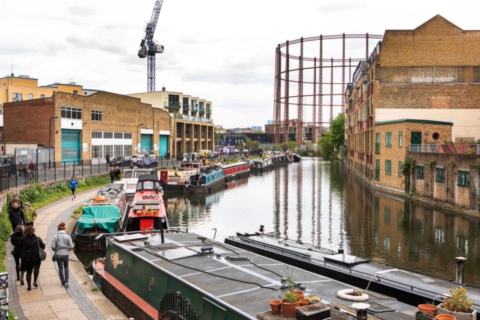 Houseboats on the Regent's Canal in Hackney  (Adrian Lourie)