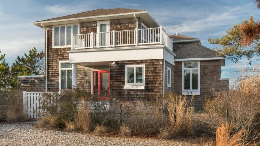 Akiva Goldsman's Hamptons beach house