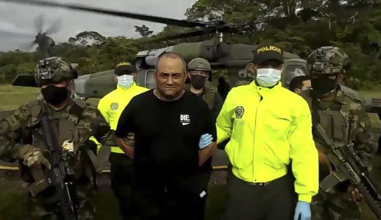 Las fuerzas colombianas muestran la captura de Otoniel (Photo by Handout / Colombian army / AFP) 