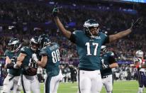 <p>Philadelphia Eagles’ Zach Ertz celebrates scoring a touchdown with team mates. REUTERS/Chris Wattie </p>