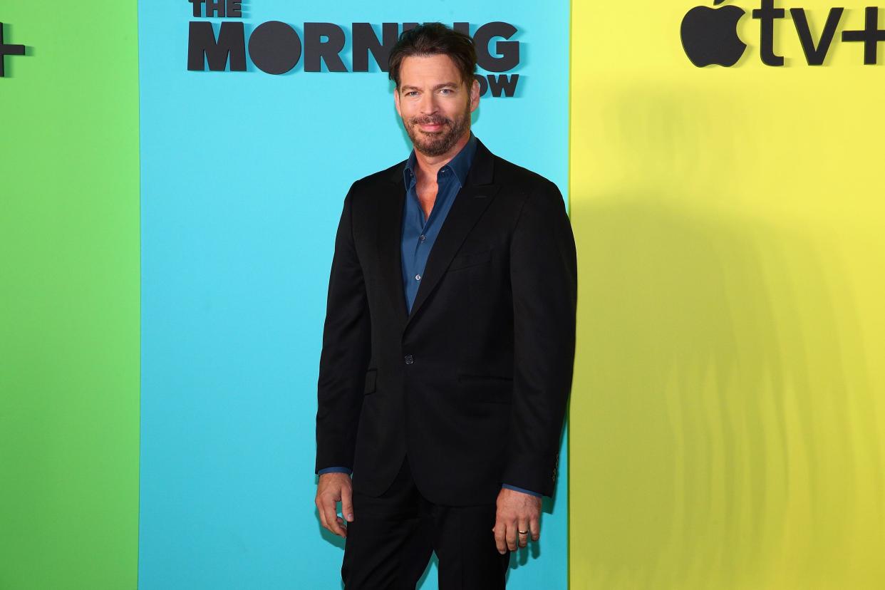 Harry Connick Jr. says Frank Sinatra kissed his then girlfriend and now wife.