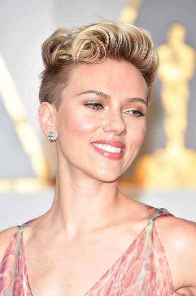 Scarlett Johansson issues a statement on her divorce