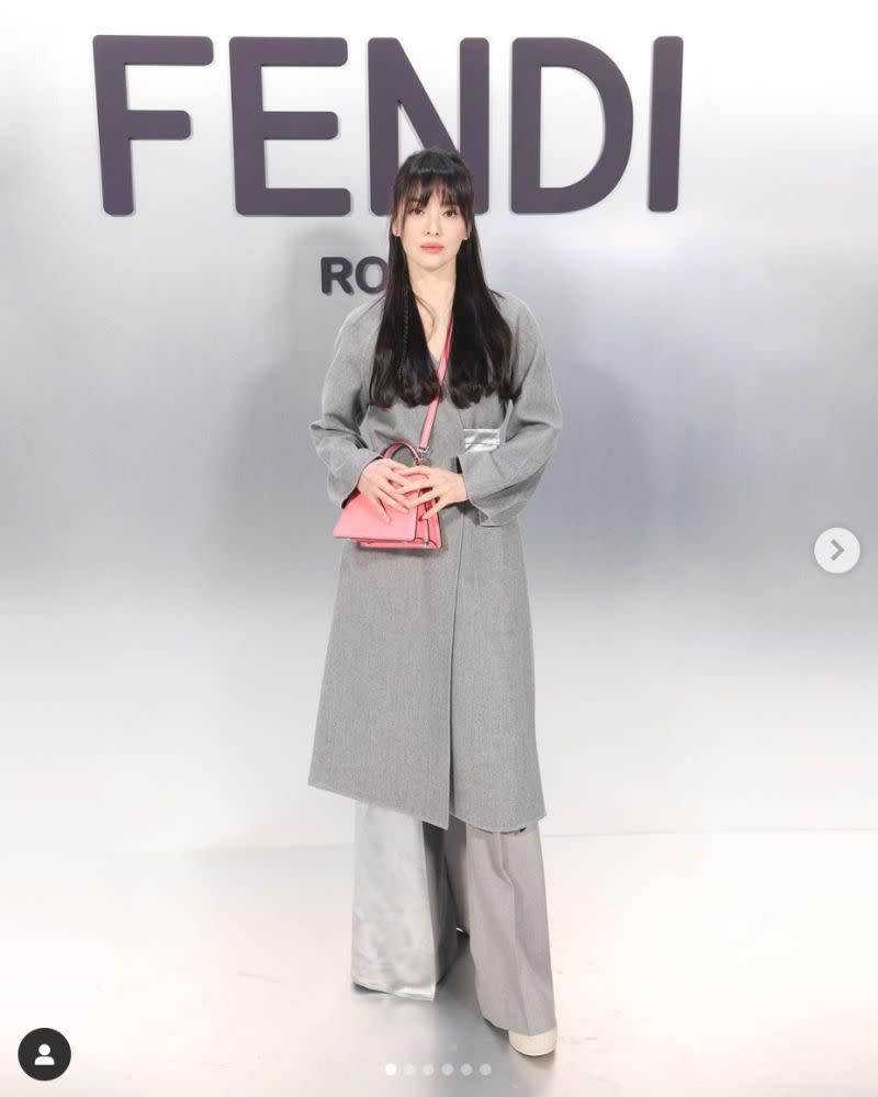 ▲南韓女神宋慧喬出席Fendi時裝秀。（圖／翻攝自Fendi IG）