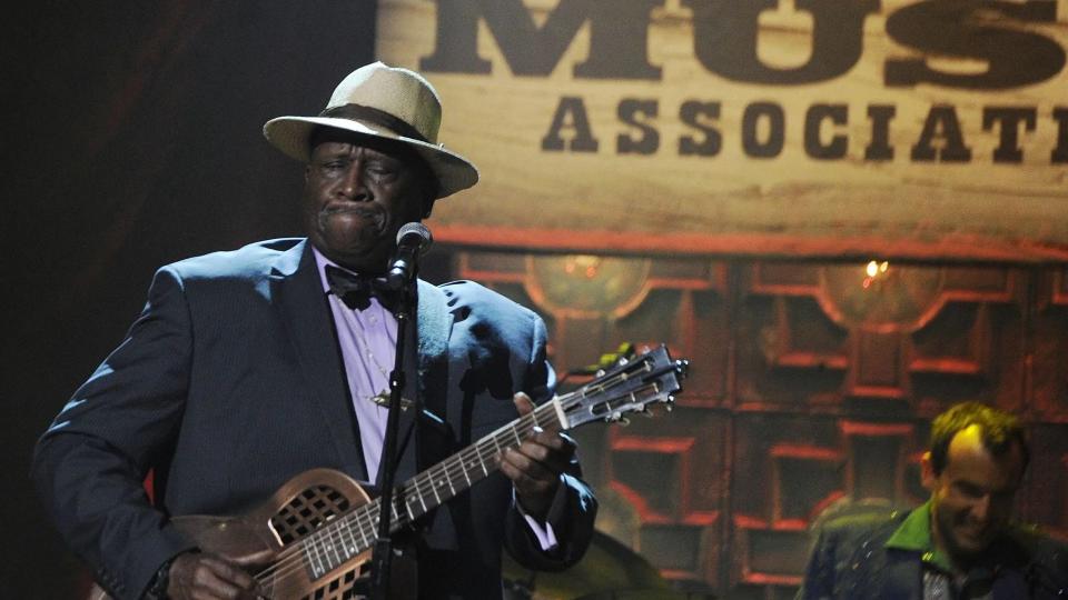 Taj Mahal brings his quartet to the Dollar Bank Three Rivers Arts Festival.