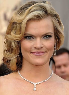 Tyne Daly & Missi Pyle To Co-Star In CBS Comedy Pilot ‘Jacked Up’