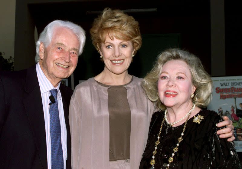 FILE PHOTO: BRITISH FILM DIRECTOR KEN ANNAKIN POSES AT TRIBUTE.