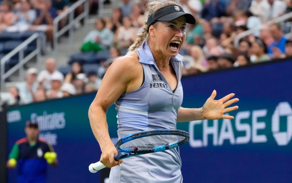 Yulia Putintseva takes out her frustration on the innocent ball girl