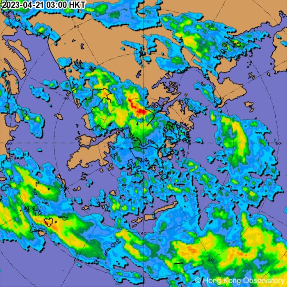 2023 年 4 月 21 日凌晨 3 時 00 分雷達圖像。雷達圖顯示北區當時出現紅色回波，反映該區出現強降雨與雷暴，亦跟市民報告出現冰雹的時間吻合。