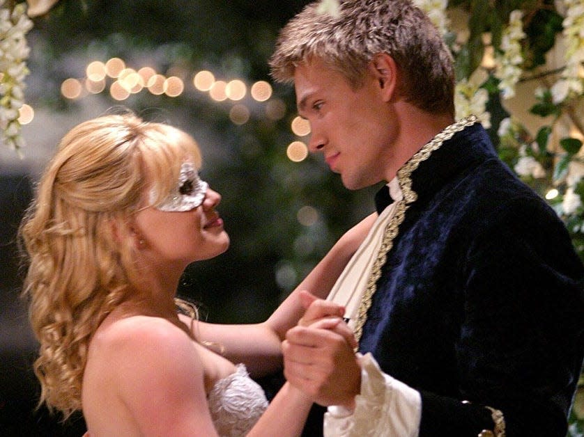 Hilary Duff and Chad Michael Murray in "A Cinderella Story."