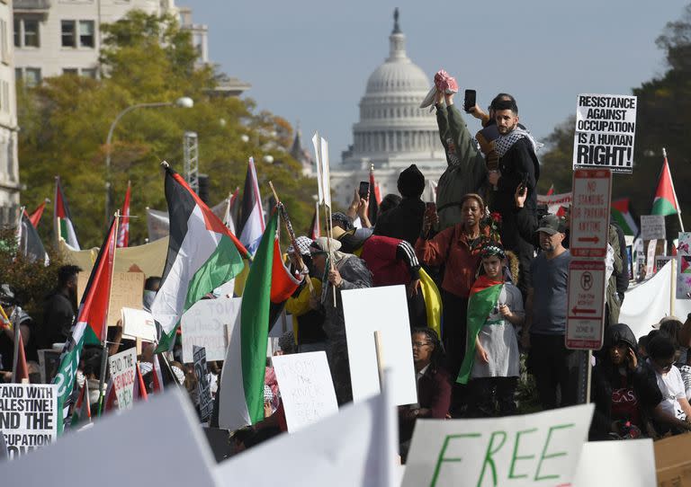 Manifestantes en apoyo a los palestinos en Washington, DC, el 4 de noviembre de 2023. 