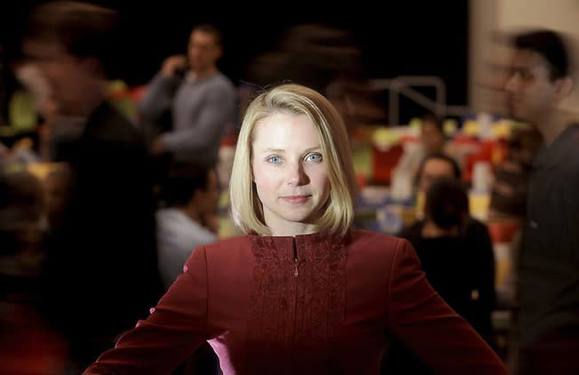 Yahoo CEO Mayer Praise