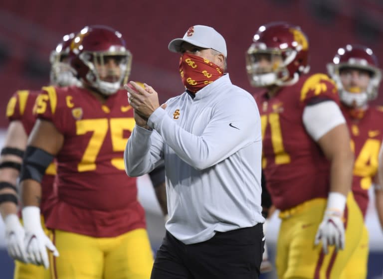 LOS ANGELES, CALIFORNIA - DECEMBER 18: Head coach Clay Helton of the USC Trojans.