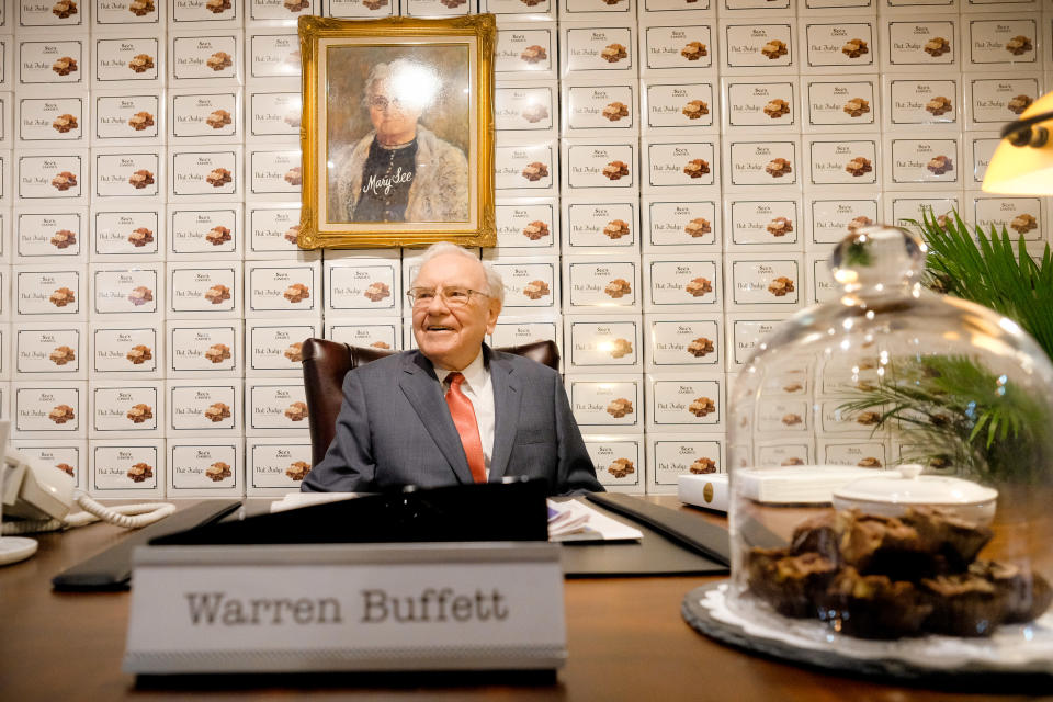 A sus 92 años, Warren Buffet es el mayor accionista y presidente de Berkshire Hathaway. (Eric Francis/AP Images for See's Candies)