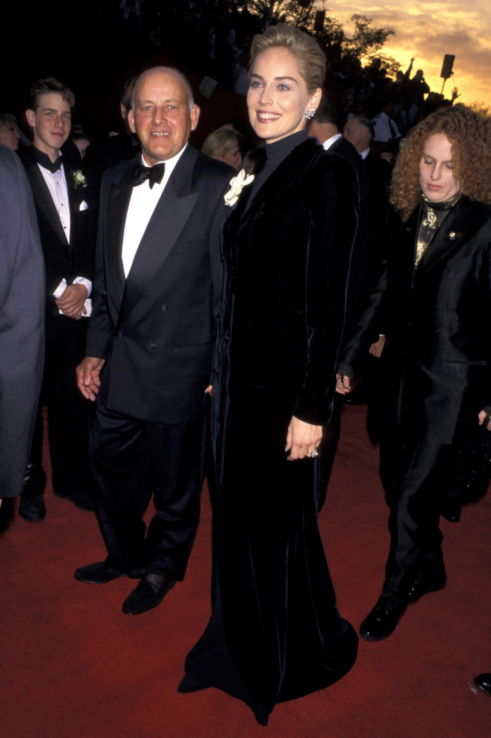 <p>This, ladies and gentlemen, was the year when Sharon Stone wore a $20 Gap turtleneck on the red carpet, accompanied by a long skirt and a big, white flower brooch (years before Carrie). A stunning high-low mix before high-low was even a thing.</p><p><i>(Getty)</i></p>