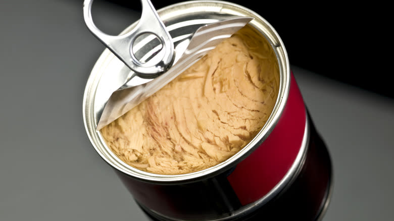 Open canned tuna in olive oil