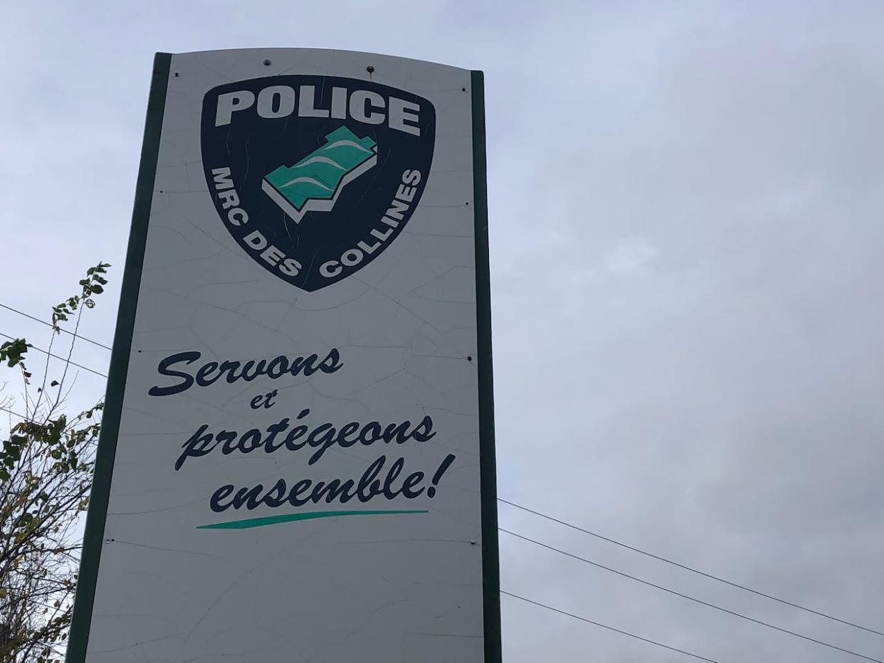 An MRC des Collines-de-l'Outaouais police station in October 2021. (Christian Milette/Radio-Canada - image credit)