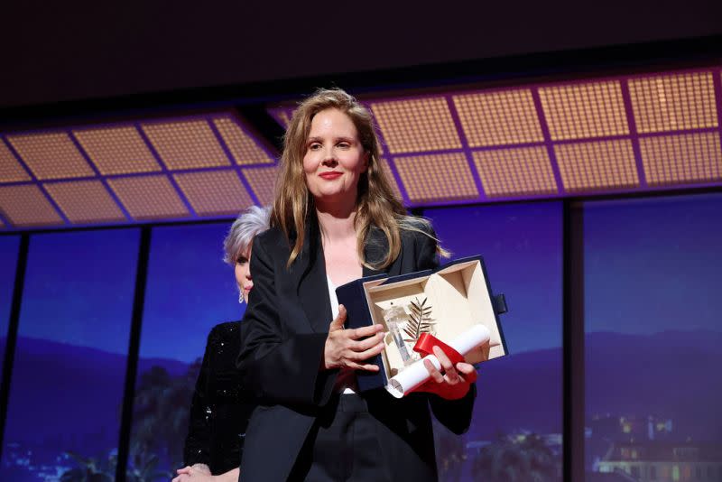 ▲本屆坎城影展最高榮譽金棕櫚獎由法國女導演潔絲汀楚特拿下。 （圖／美聯社／達志影像）