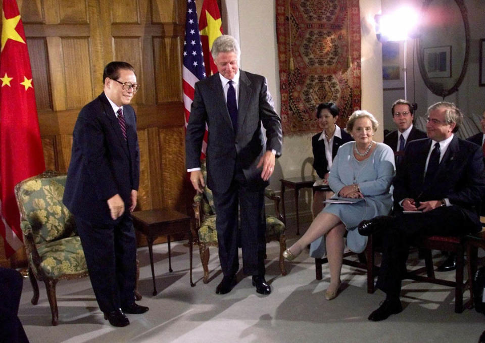 1999年9月11日，中國國家主席江澤民與美國總統克林頓在新西蘭奧克蘭的總督府舉行會談。