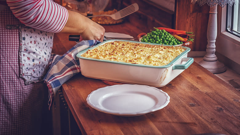 Preparing large rectangular casserole