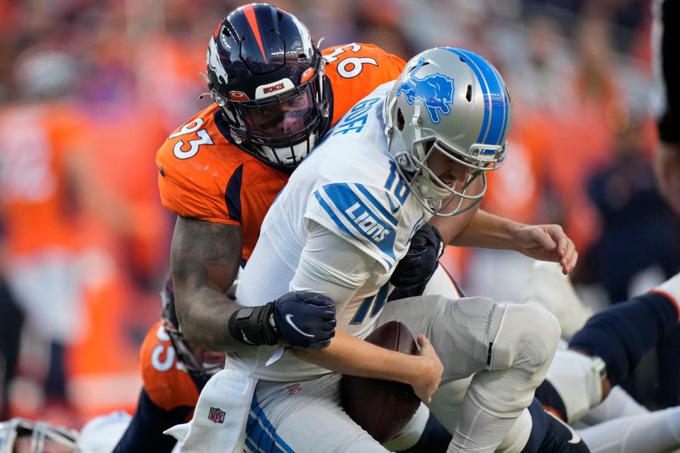 The Denver Broncos and Detroit Lions wrap up Saturday's slate at Ford Field in Detroit.
