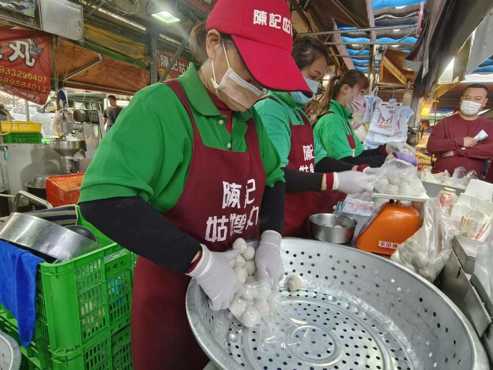 曾獲2019年評鑑全國百大名店的「陳記姑嫂魚丸」。   圖：孫家銘翻攝