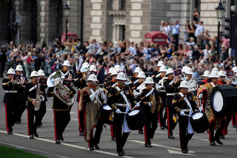 Reina Isabel; Queen Elizabeth lll; mundo; procesión; Londres; Reino Unido; Buckingham; rey carlos lll; king Charles lll; Camila; Westminster; Princesa Ana