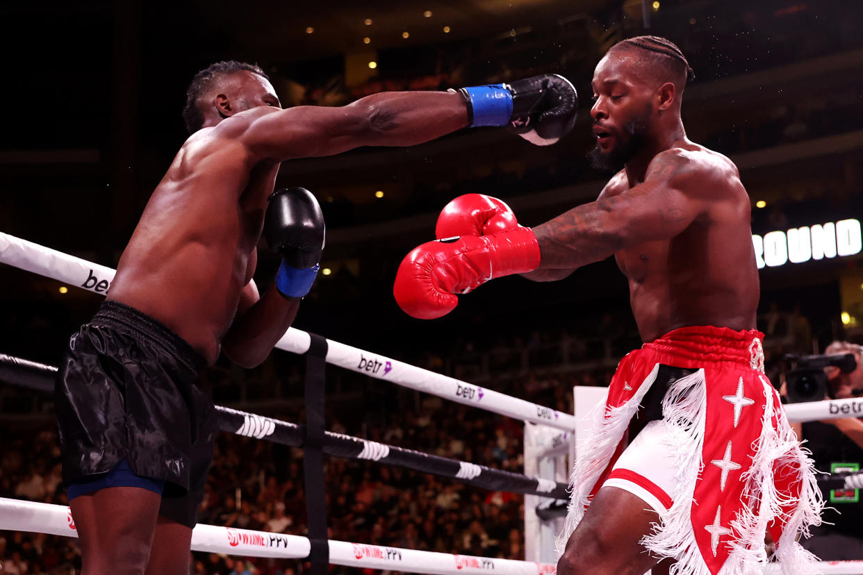 GLENDALE, ARIZONA - OCTOBER 29: Uriah Hall (L) of Jamaica punches Le’Veon Bell during their cruiserweight bout at Gila River Arena on October 29, 2022 in Glendale, Arizona. (Photo by Christian Petersen/Getty Images)