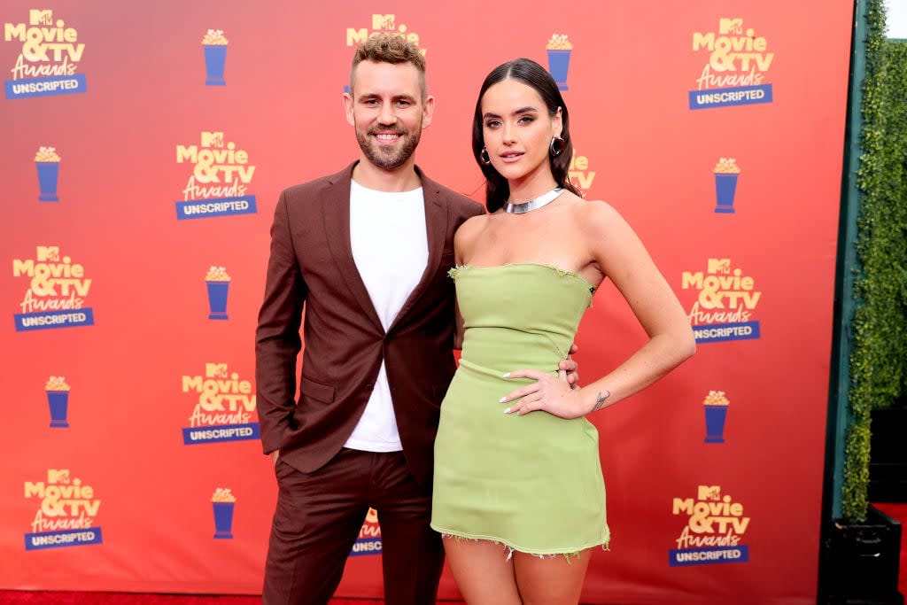 Bachelor Nick Viall Is Engaged to Girlfriend Natalie Joy