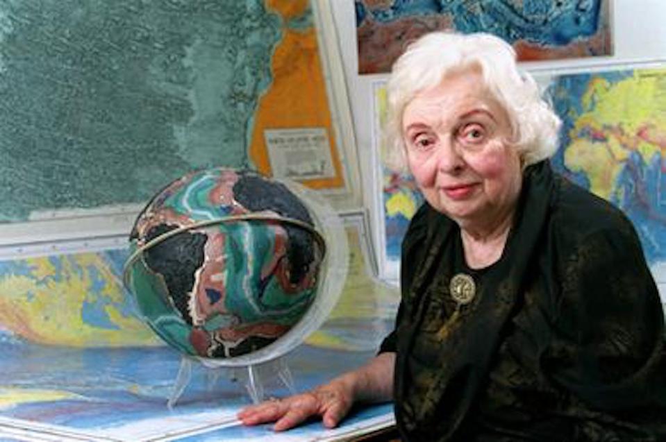 Marie Tharp in July 2001. Bruce Gilbert, Lamont-Doherty Earth Observatory