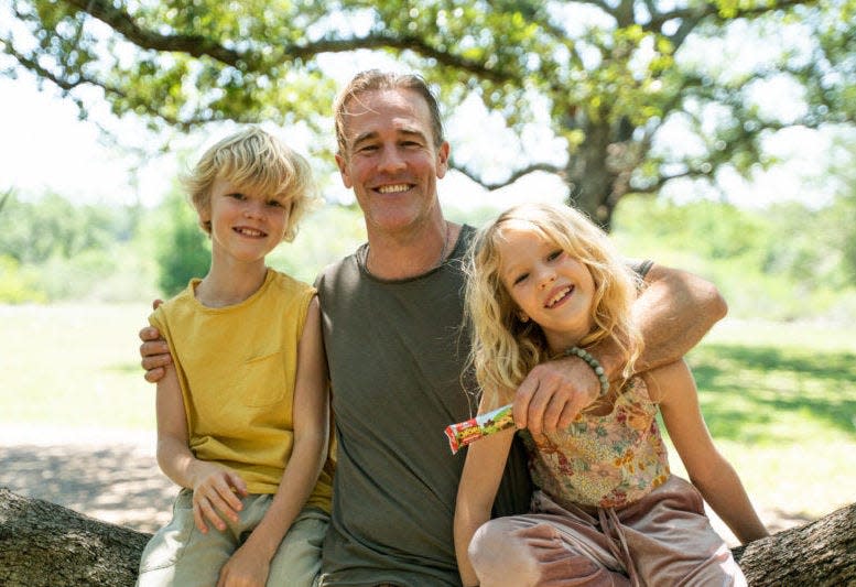 James Van Der Beek and two of his children.