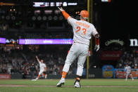 San Francisco Giants' Joc Pederson celebrates after hitting a three-run home run against the New York Mets during the eighth inning of a baseball game in San Francisco, Tuesday, May 24, 2022. (AP Photo/Tony Avelar)