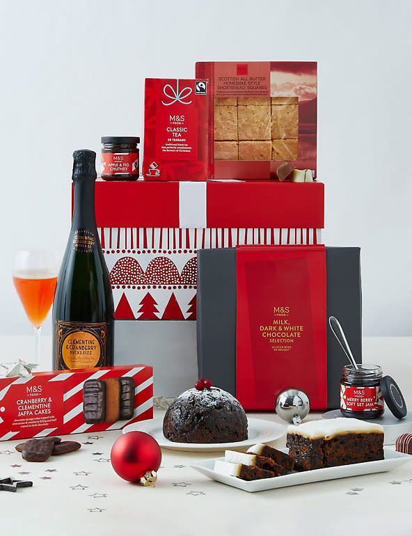 Christmas Food & Fizz Gift Box . (Marks & Spencer)