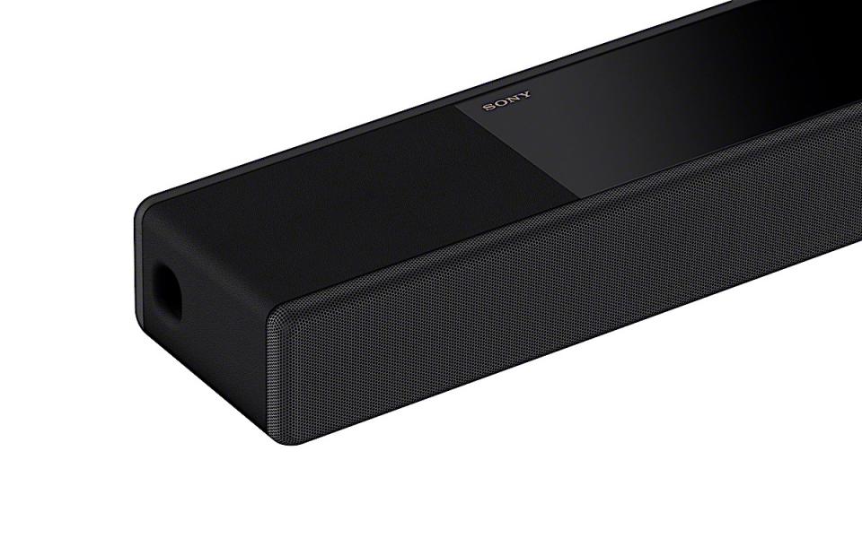 <p>Sony HT-A7000 soundbar, SA-SW5 subwoofer, SA-SW3 subwoofer and SA-RS3S speakers.</p>
